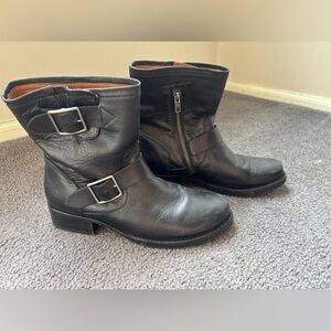 Frye Black and Brown Leather Accent